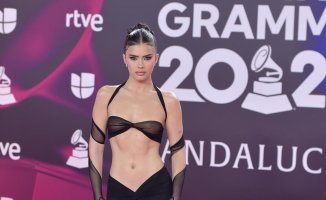 Nieves Álvarez as a star and Mar Lucas's bikini: the extravagant dresses at the Latin Grammys