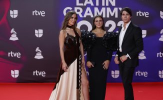 The Latin Grammys call out María Pombo for posing on the red carpet without permission