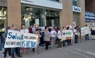 Neighborhood solidarity manages to postpone three evictions in Alicante