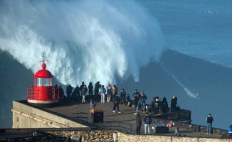 AI finds the formula to predict giant waves
