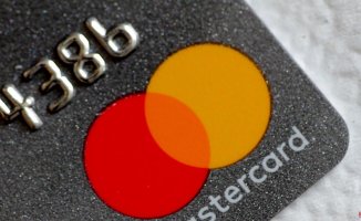 Mastercard opens the Great Wall