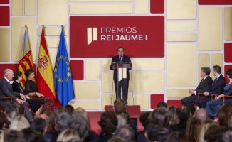 Boluda asks at the Rei Jaume I Awards to leave "the political contest" and invest more in I D i