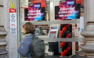 Small businesses try to distance themselves from 'black Friday'