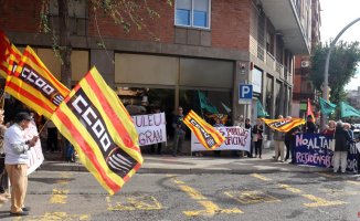 Families and staff demand that the closure of the Reus nursing home be stopped