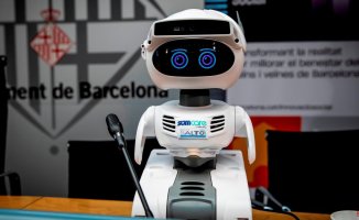 The Generalitat will buy a thousand robots for elderly people who live alone