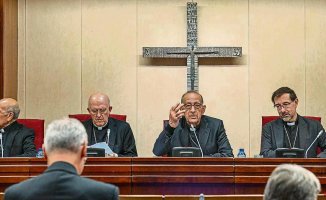 The Vatican summons all the bishops for the seminaries