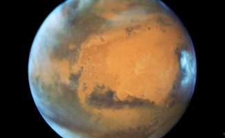 One step closer to living on Mars: a robot manages to make oxygen with Martian meteorites