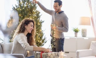 How to light up your Christmas with discounts on your electricity bill