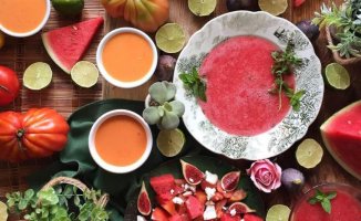 How to prepare this watermelon, goat cheese and crusty bread gazpacho