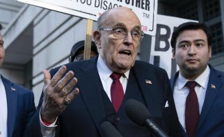 The jury imposes 148 million on Giuliani for defaming with the lie of electoral theft