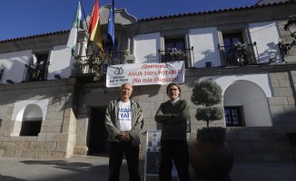 "The brave" of Villanueva de Córdoba, on hunger strike to demand drinking water