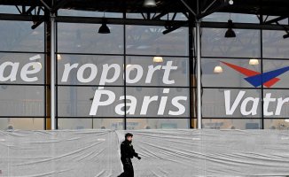 A plane with 303 passengers is immobilized in France on suspicion of human trafficking