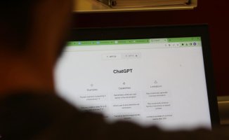 Learn how to create your own version of ChatGPT, step by step, without having any programming idea