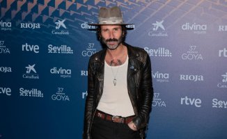 Naked and dancing: Leiva premieres the video clip for his new song, 'Sashimi'