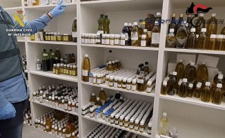 The Civil Guard arrests 11 people for selling adulterated olive oil abroad