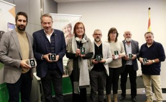 Thirty families participate in a telecare service test with smart watches