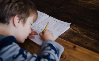 How to help a child organize to study?