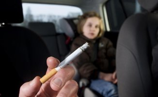 The Government wants to expand smoke-free spaces: will it allow smoking in the car?