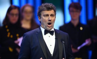 Kaufmann leaves the Liceu in 'Adriana' to go sing in Vienna
