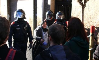 Eight evicted families from Badalona file a complaint against García Albiol