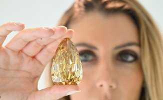 The EU bans the sale of Russian 'blood diamonds'