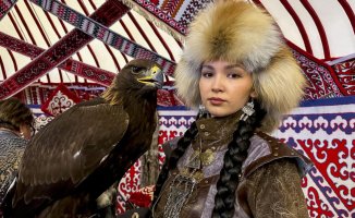 Hunting with eagles, falconry that the Kazakhs want to turn into a universal art