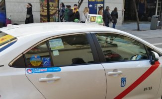 The taxi goes up in Madrid and raises the fare to go to the airport by three euros: this is how the prices remain