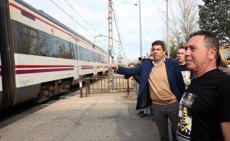 Mazón demands that the Government "urgently" bury the train tracks in Alfafar