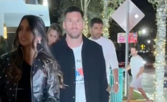 Paparazzi flash madness when Messi and Antonela Roccuzzo arrive at a nightclub in Miami