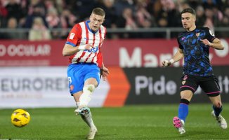 Dovbyk leads Girona's exhibition against Sevilla with a hat trick
