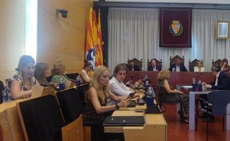 The PSC's favorable vote on the Badalona budget irritates the opposition