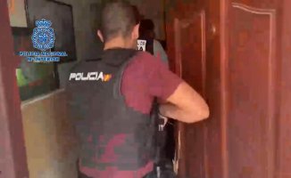 16 women in Seville and Cádiz released from a network that forced them to prostitute themselves 24 hours a day