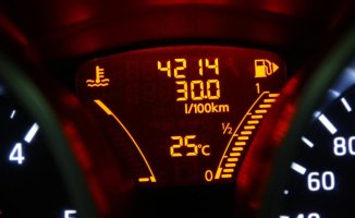 The car thermometer tricks you with the temperature