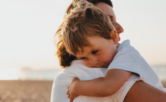 Positive parenting: avoid these behaviors in front of your children