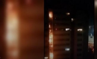 A pyrotechnic rocket sneaks through a window and forces the evacuation of a 13-story building in Rentería