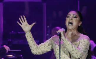 Two fans get into a fistfight at Isabel Pantoja's concert while she sings 'Because I like to die'