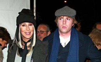 Cher's son goes all out against his mother and accuses her of "kidnapping" in the battle for her guardianship