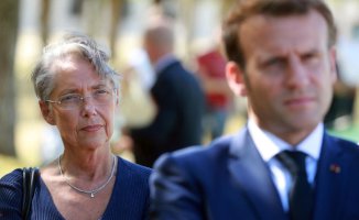 Macron relieves his prime minister, Elisabeth Borne