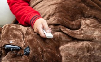 Battery-operated electric blankets, forget about being cold at your children's soccer games