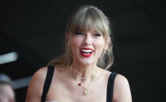 Taylor Swift donates $100,000 to shooting victim's family during Kansas City Chiefs celebration