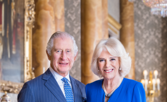 Unexpected turn of public opinion towards Queen Camilla after Charles III's cancer: "She has earned respect"