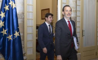 Abascal ratifies the suspension of militancy of the mutinous deputies in the Balearic Islands