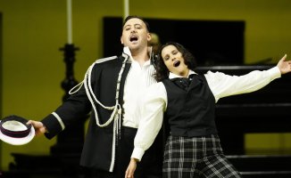 Irradiate Verdi in the 'Ballo' of the Liceu