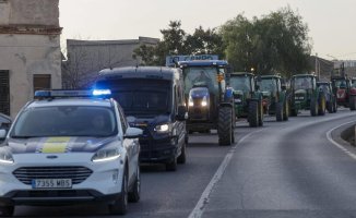 The tractor trailers continue with traffic jams in Valencia and slow traffic in Castellón