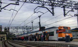 A new catenary cable theft causes delays on Rodalies lines R4 and R7