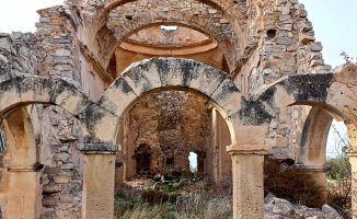 The sumptuous neglect of the Sant Roc hermitage