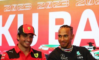 Official: Hamilton leaves Mercedes to go to Ferrari for Sainz in 2025