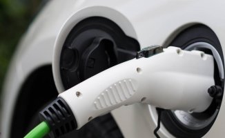 Electric and hydrogen cars could increase the water footprint of transportation