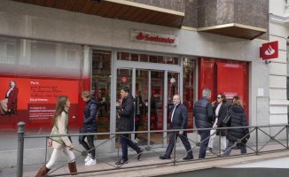 Iran used Santander accounts to avoid international sanctions, according to the 'FT'