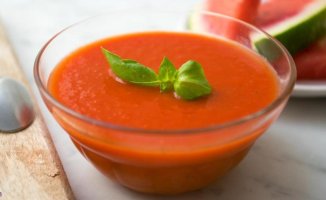 Watermelon and tomato gazpacho: easy and refreshing recipe